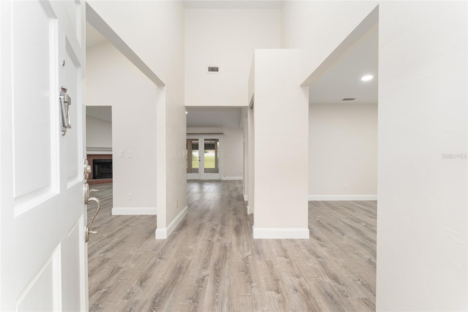 Image 5 of 58 For 4829 60th Terrace