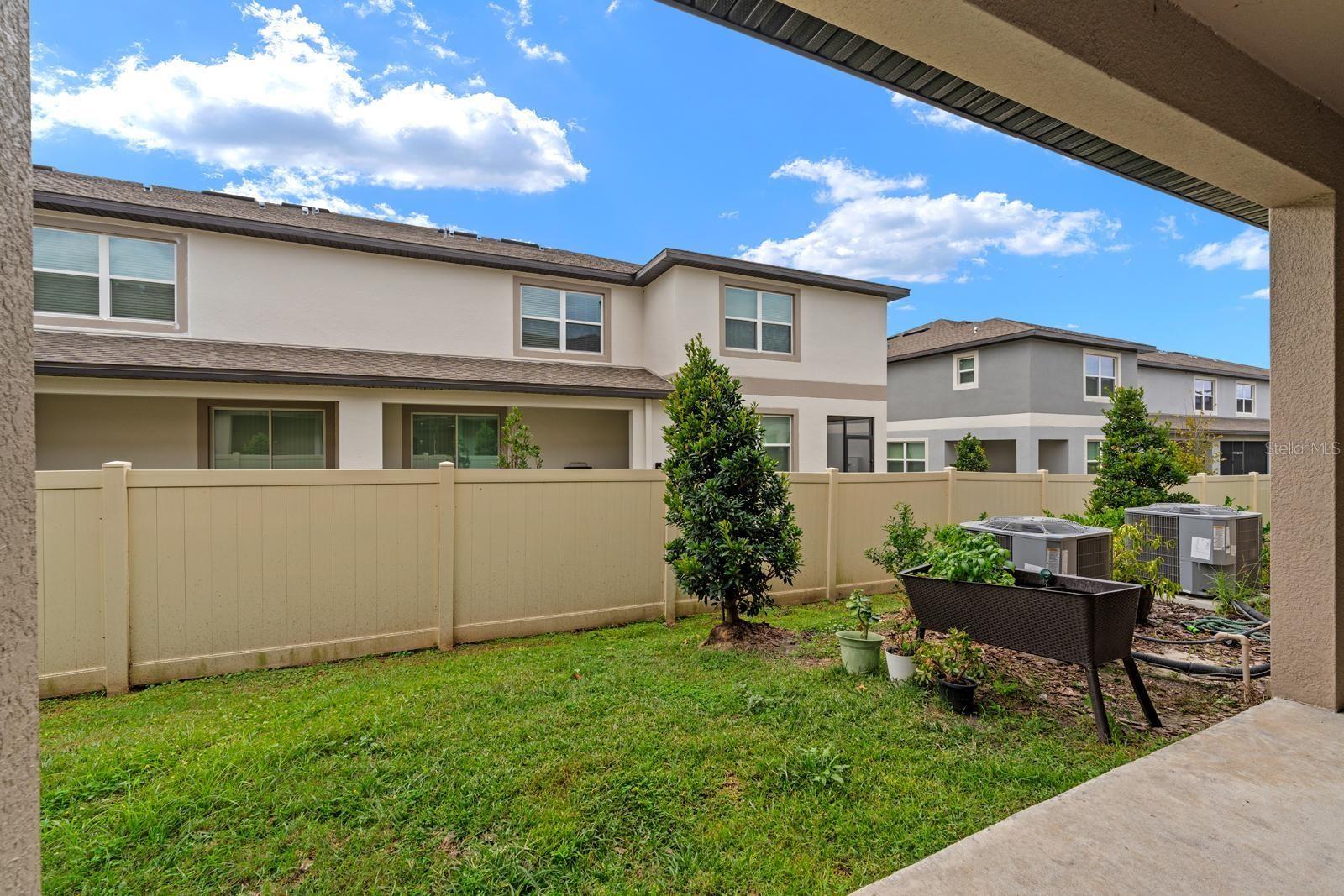 Image 22 of 36 For 10305 Trumpet Honeysuckle Way