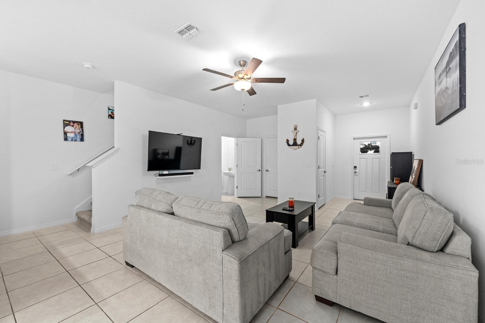 Image 5 of 36 For 10305 Trumpet Honeysuckle Way