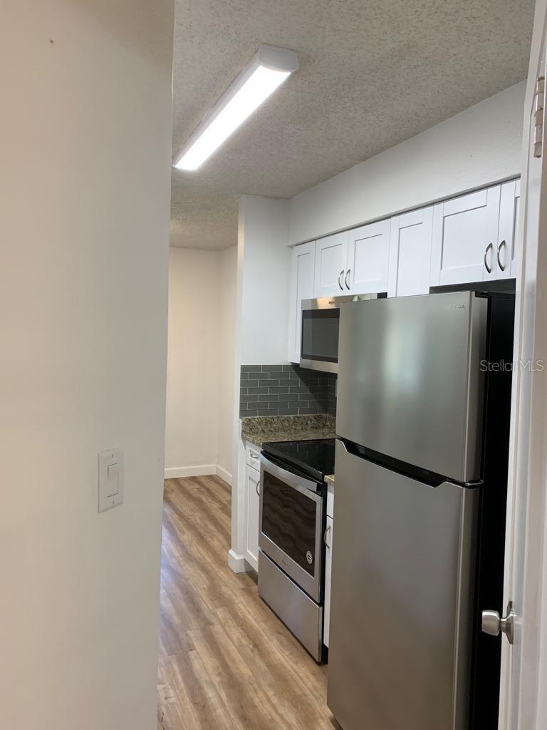 Image 10 of 17 For 8625 Mallard Reserve Drive 204