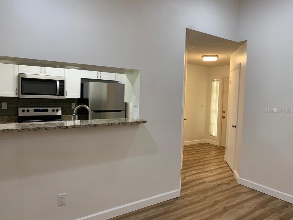 Image 11 of 17 For 8625 Mallard Reserve Drive 204