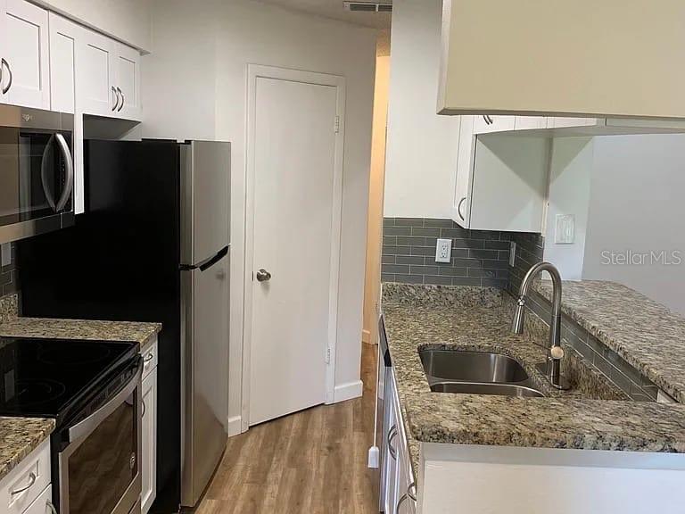 Image 8 of 17 For 8625 Mallard Reserve Drive 204