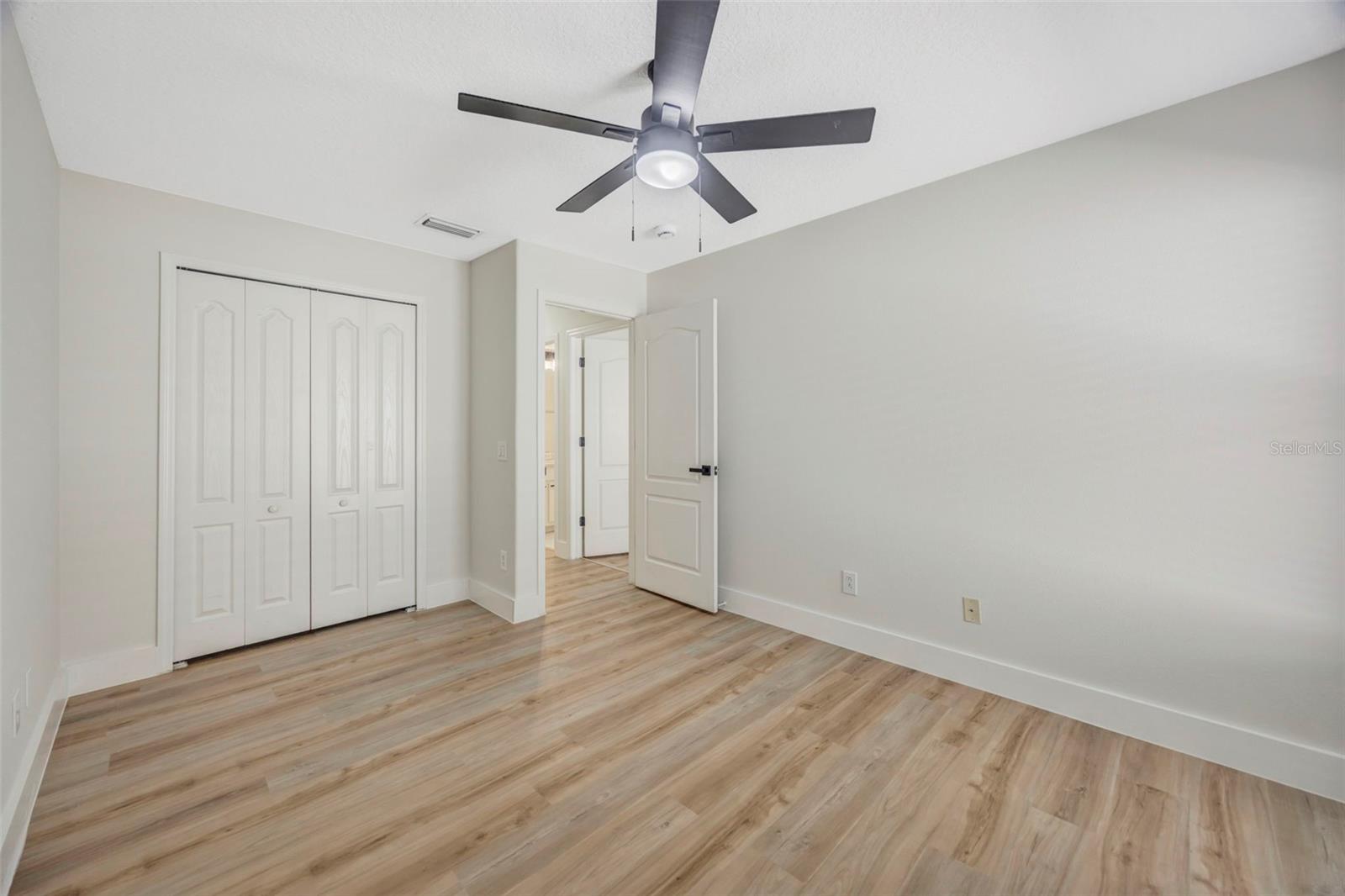 Image 30 of 61 For 19026 Fishermans Bend Drive