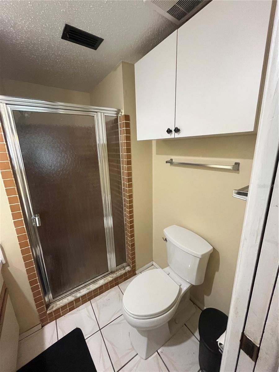 Image 15 of 28 For 211 Corkwood Lane