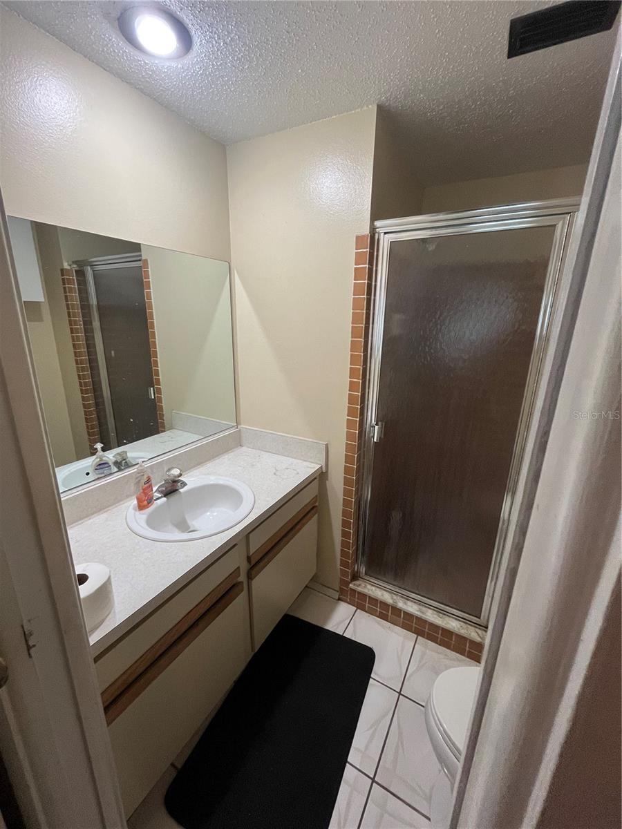 Image 16 of 28 For 211 Corkwood Lane