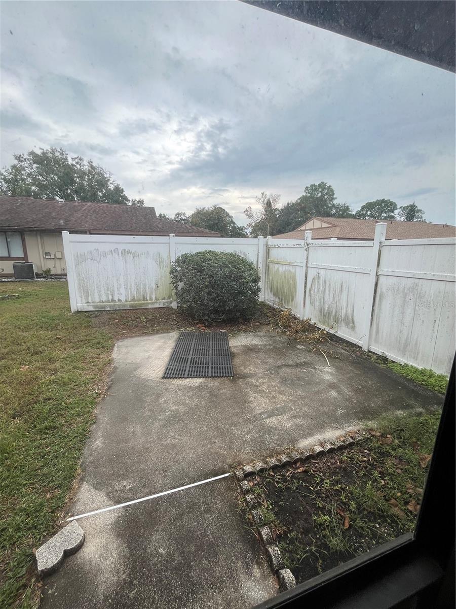 Image 25 of 28 For 211 Corkwood Lane