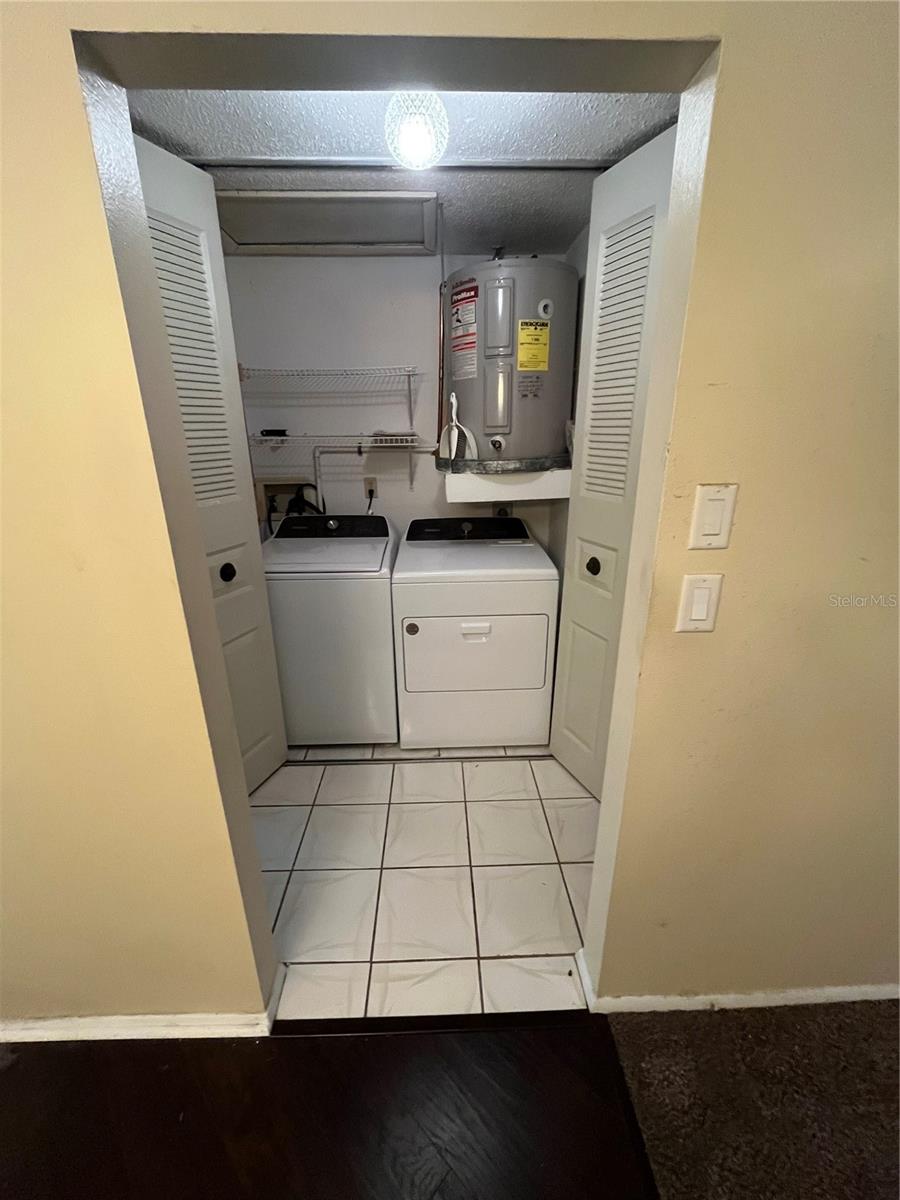 Image 9 of 28 For 211 Corkwood Lane