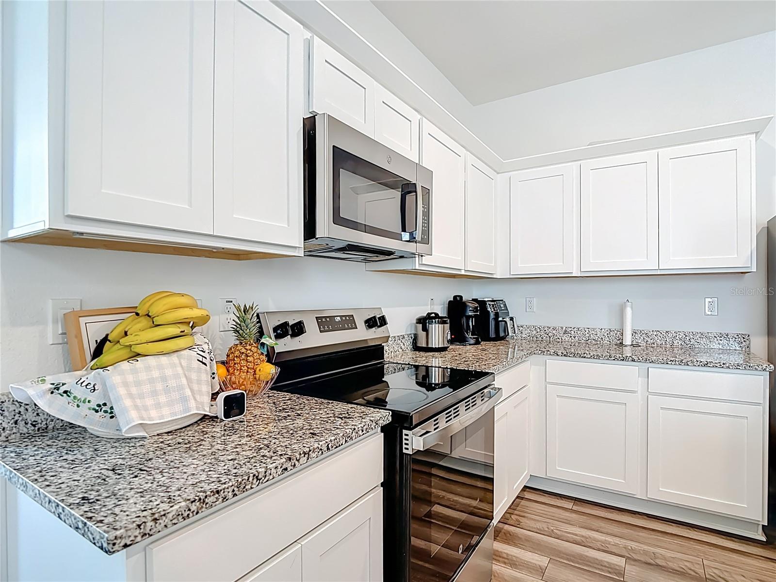 Image 12 of 28 For 38345 Honeysuckle Drive