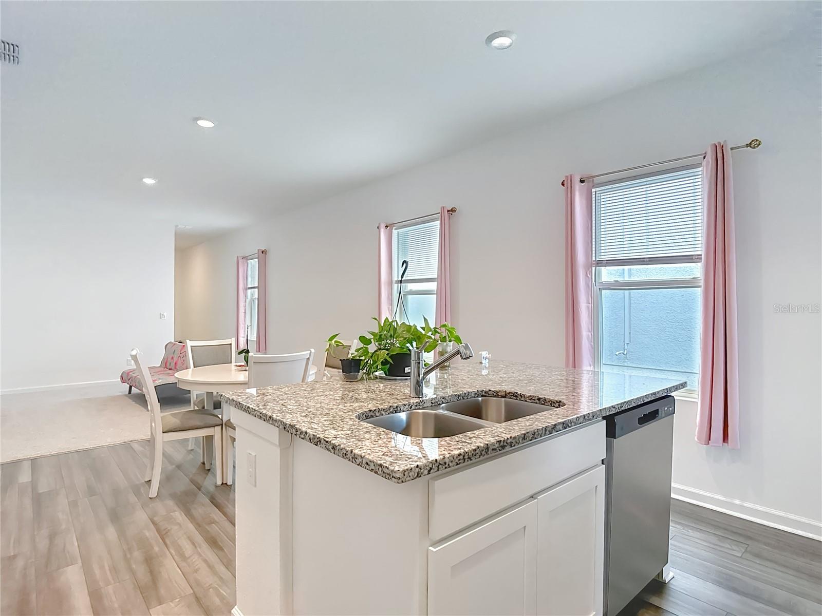 Image 13 of 28 For 38345 Honeysuckle Drive