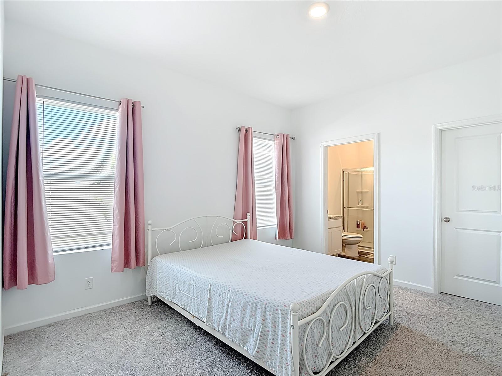 Image 14 of 28 For 38345 Honeysuckle Drive