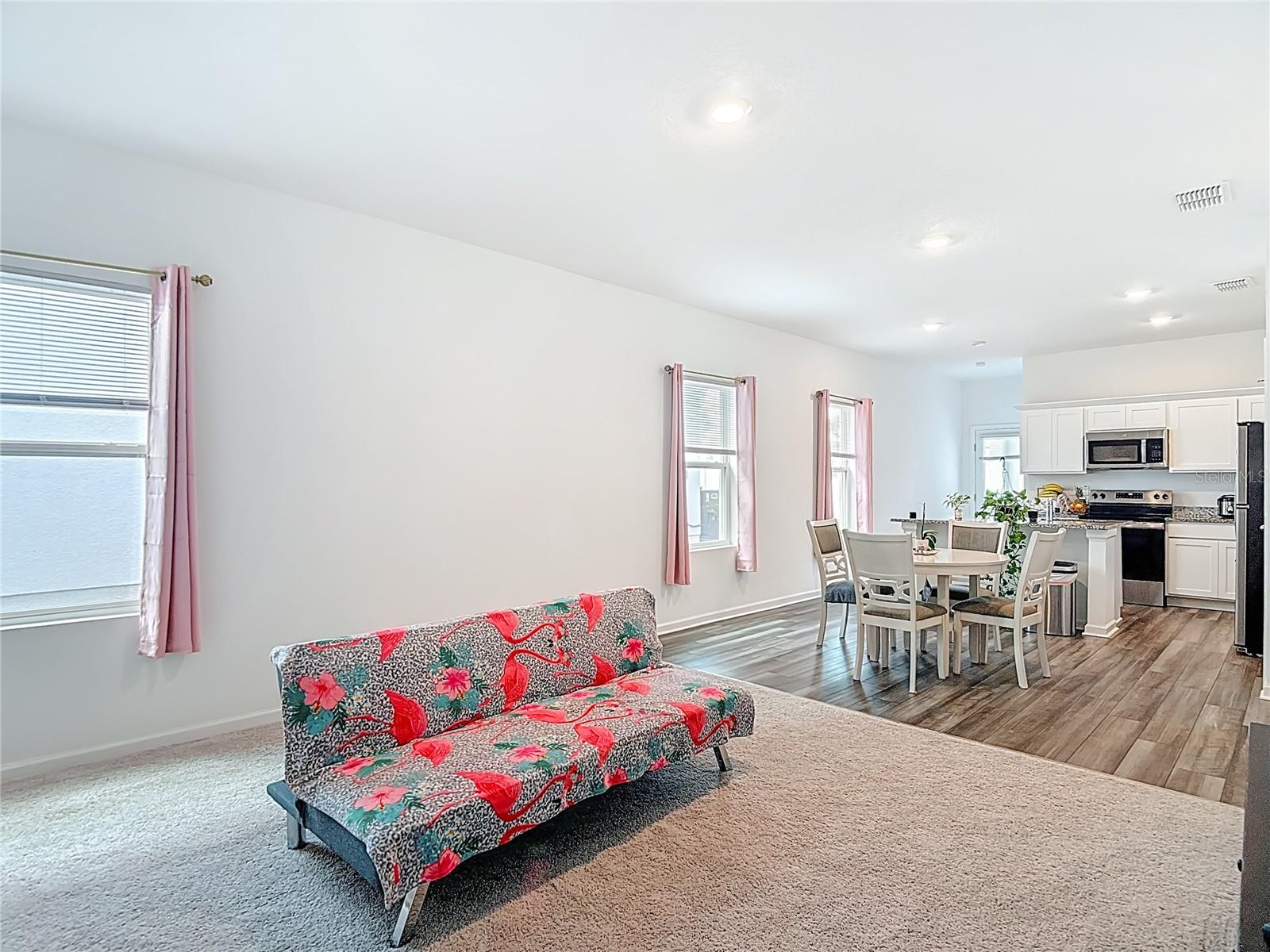 Image 6 of 28 For 38345 Honeysuckle Drive