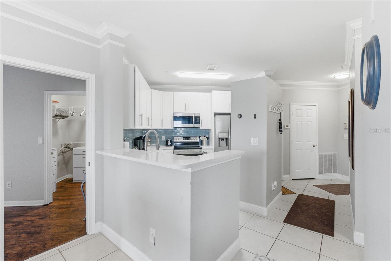 Image 13 of 68 For 4345 Bayside Village Drive 302