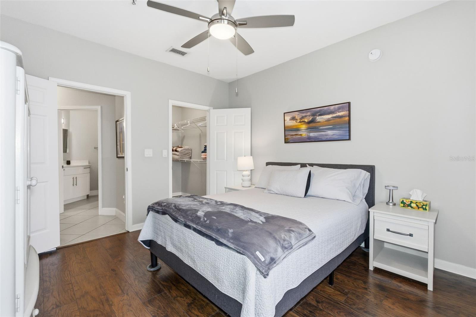 Image 29 of 68 For 4345 Bayside Village Drive 302