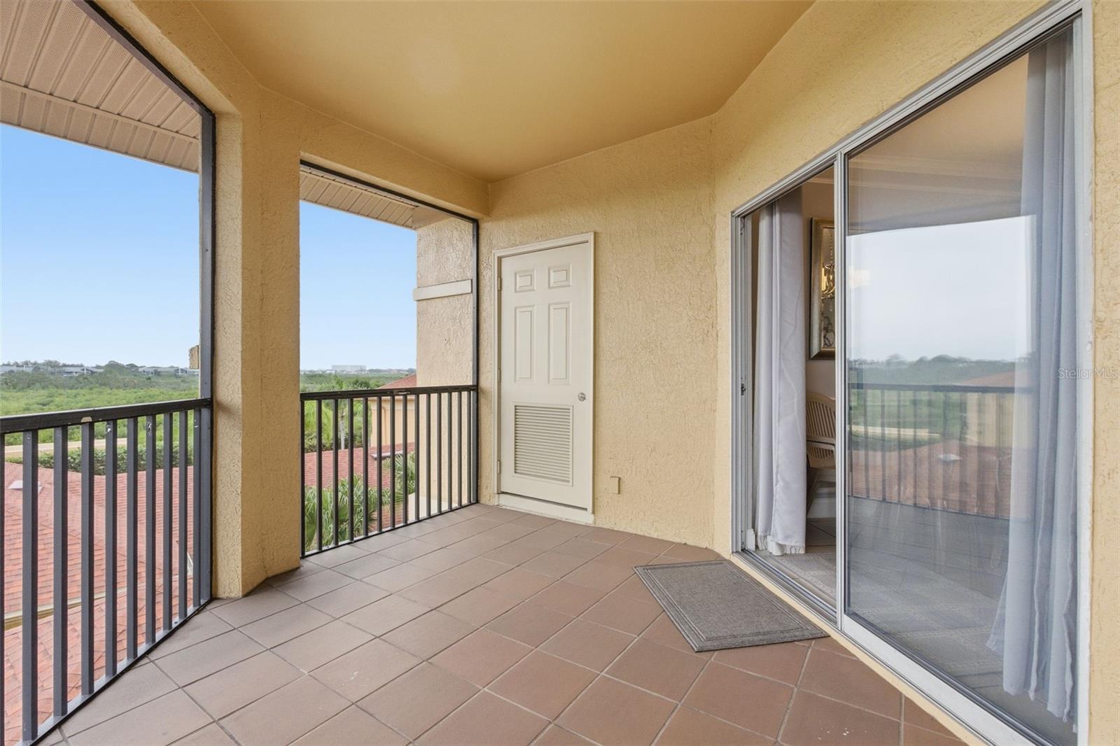 Image 36 of 68 For 4345 Bayside Village Drive 302