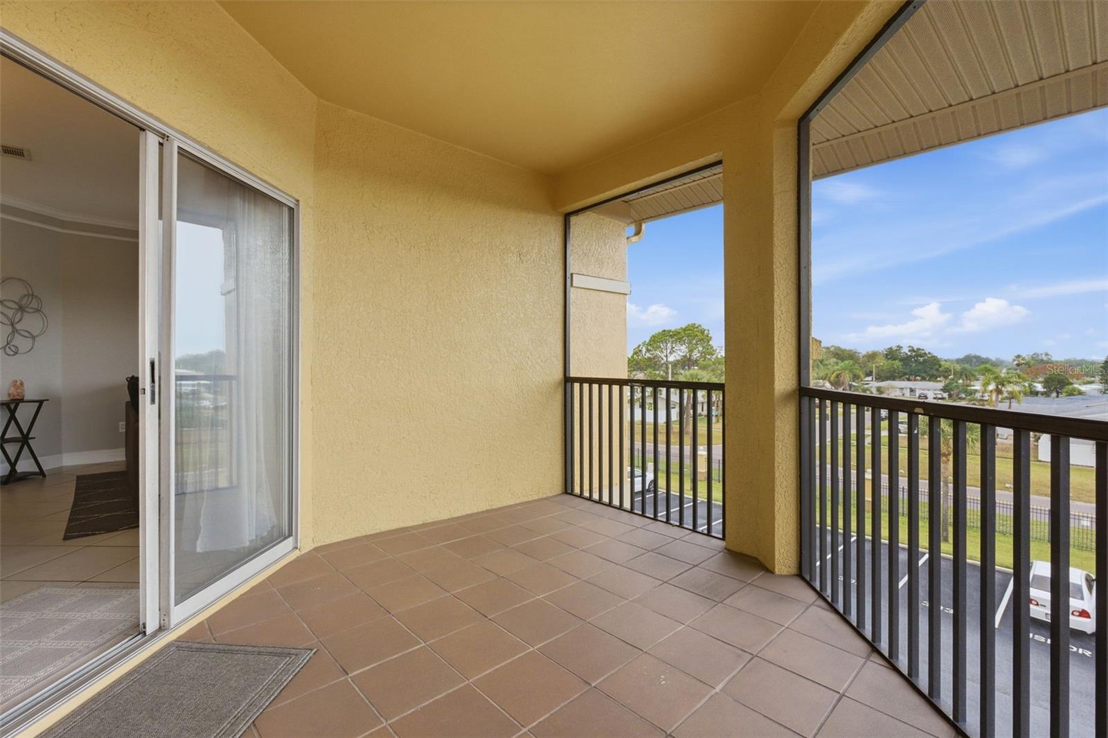 Image 37 of 68 For 4345 Bayside Village Drive 302