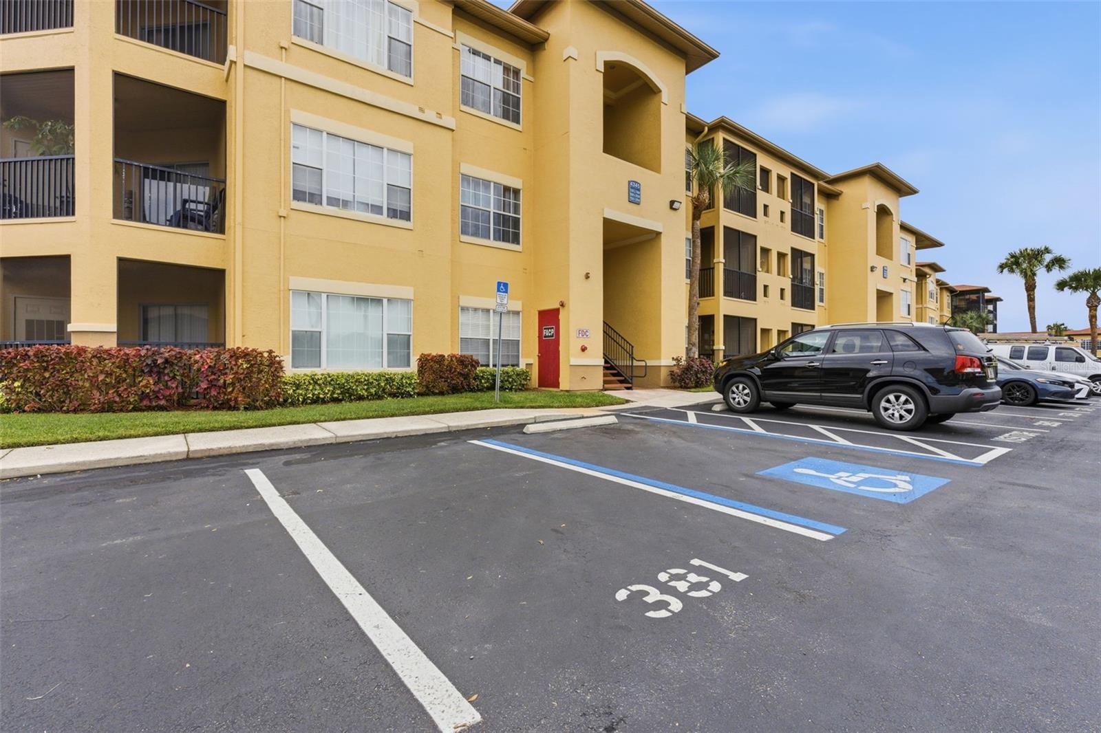 Image 4 of 68 For 4345 Bayside Village Drive 302