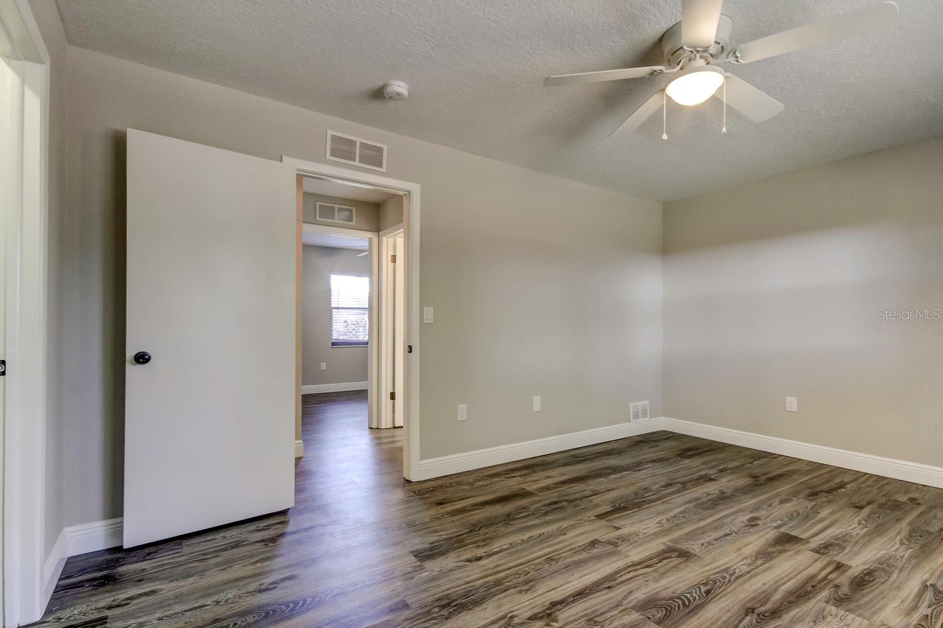 Image 16 of 29 For 1431 Noell Boulevard