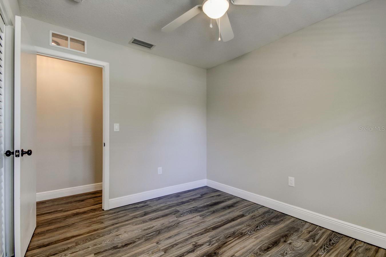 Image 22 of 29 For 1431 Noell Boulevard