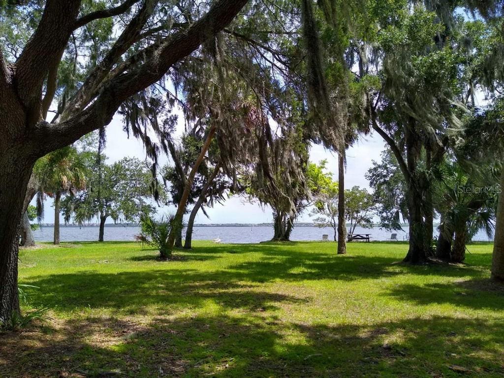 Image 2 of 7 For 118 18th Street E