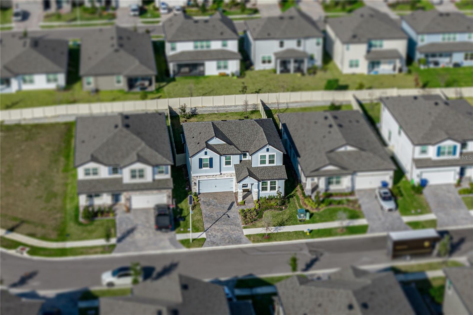 Image 6 of 58 For 9506 Crescent Ray Drive