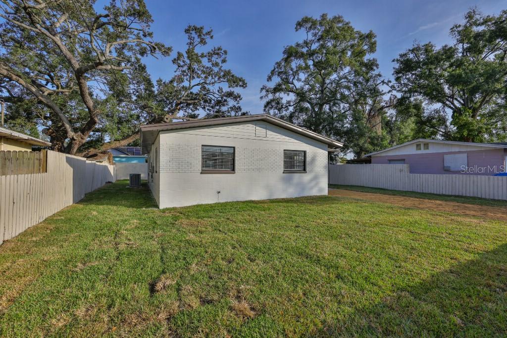 Details for 8621 May Circle, TAMPA, FL 33614