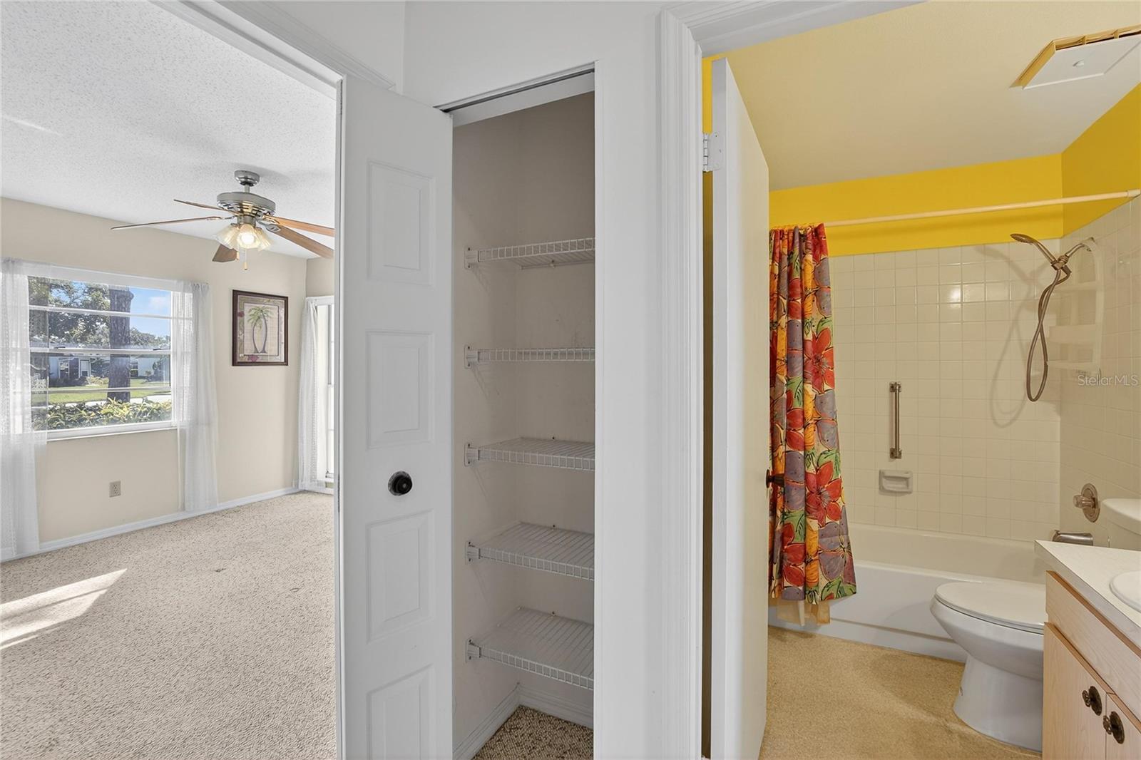 Image 10 of 33 For 2345 Glenmore Circle 0