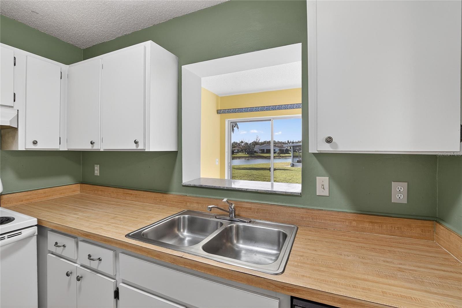 Image 6 of 33 For 2345 Glenmore Circle 0