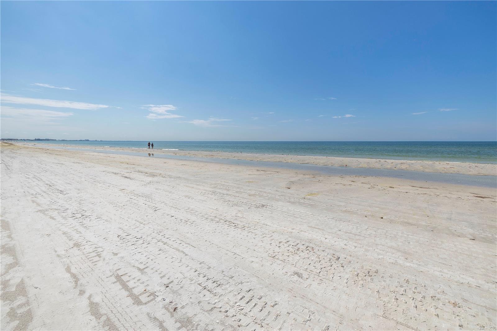 Image 14 of 25 For 14117 Palm Street