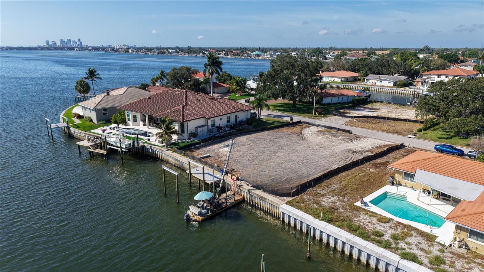 Image 6 of 14 For 1920 Hawaii Avenue Ne