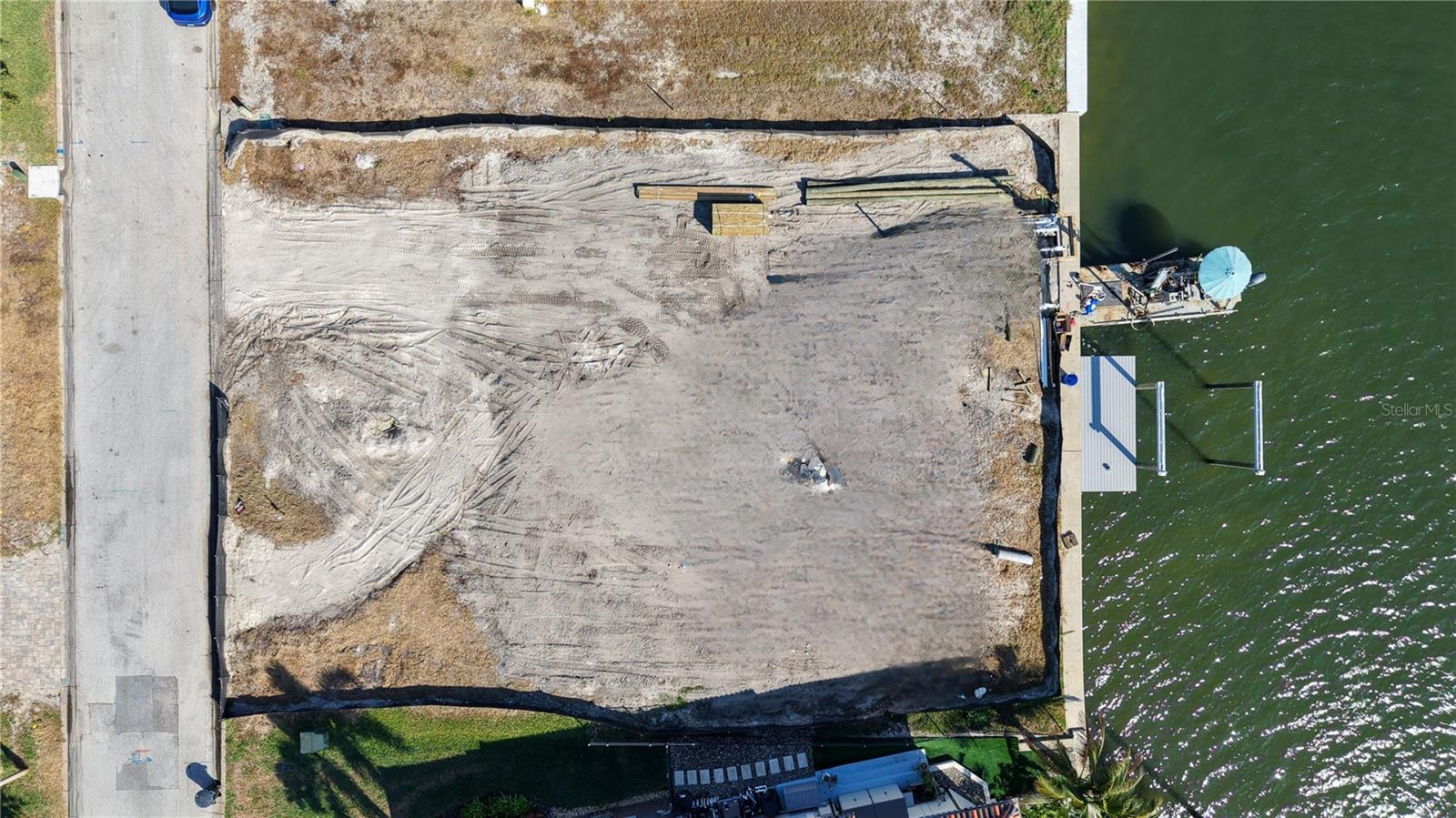 Image 9 of 14 For 1920 Hawaii Avenue Ne