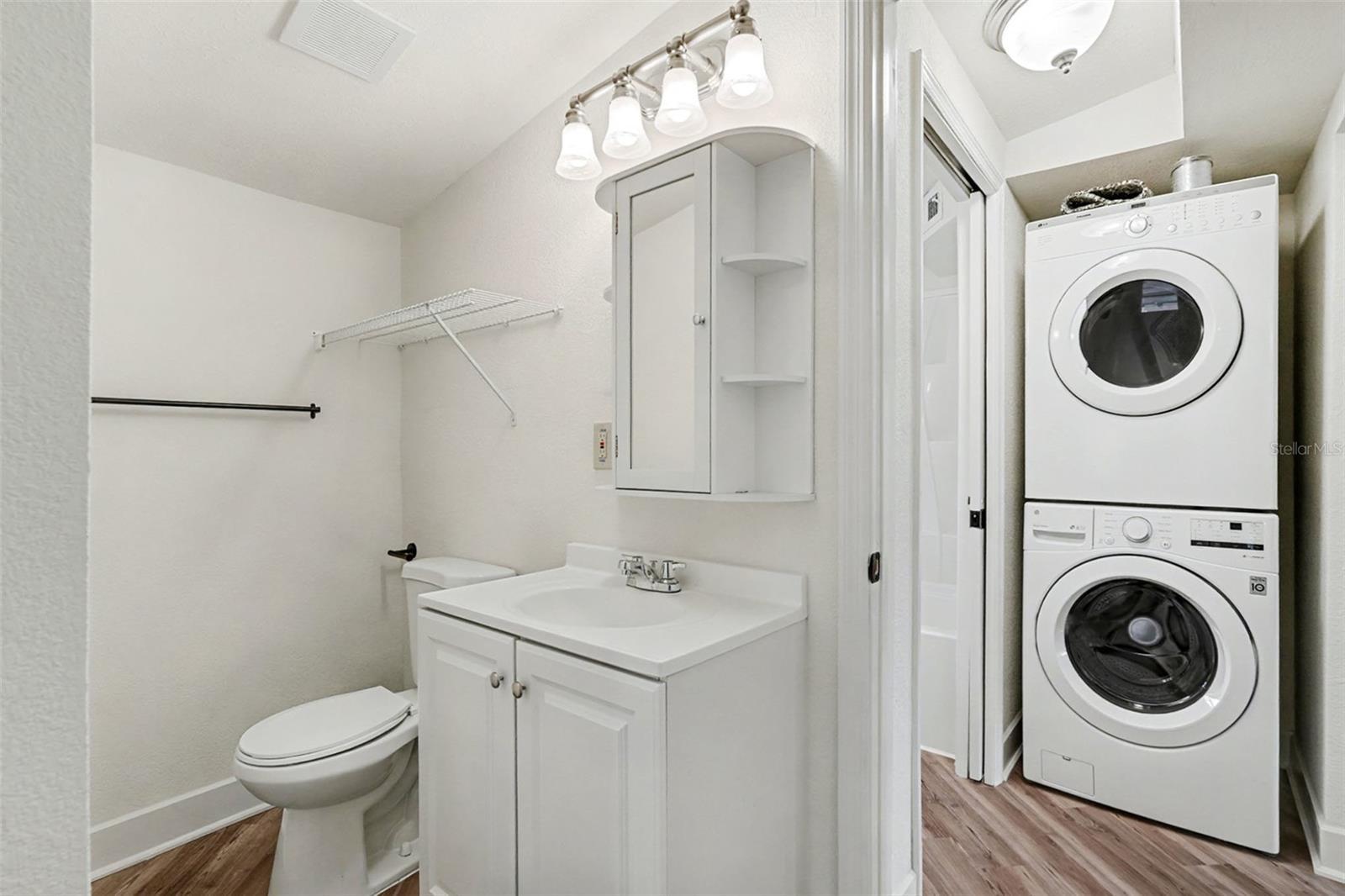 Image 25 of 34 For 37045 North Avenue