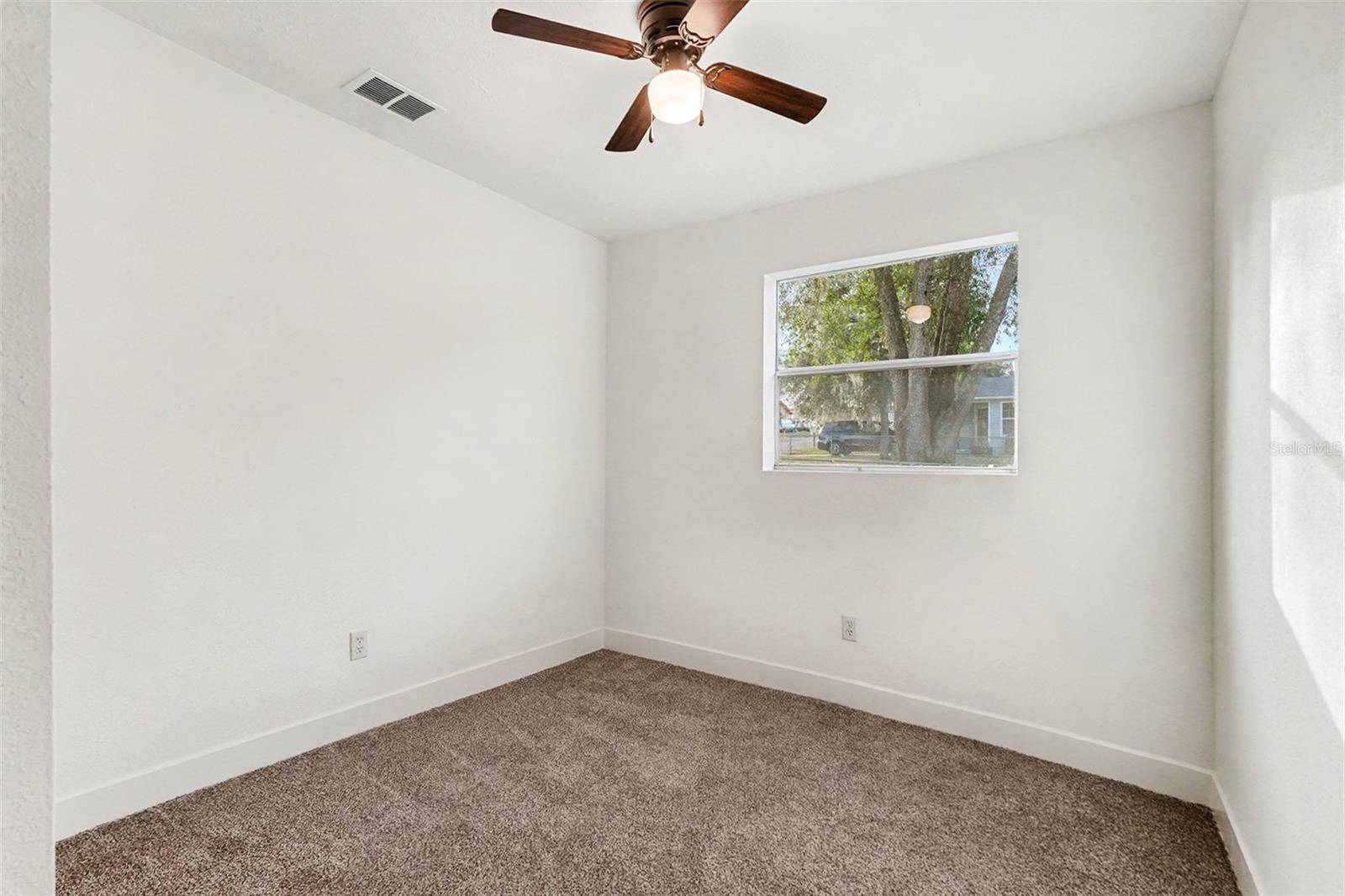 Image 29 of 34 For 37045 North Avenue