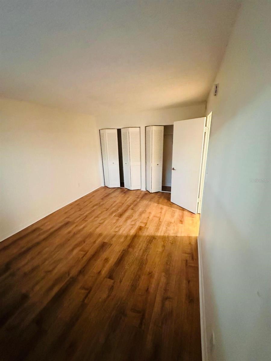 Image 12 of 24 For 4411 Shady Terrace Lane 107