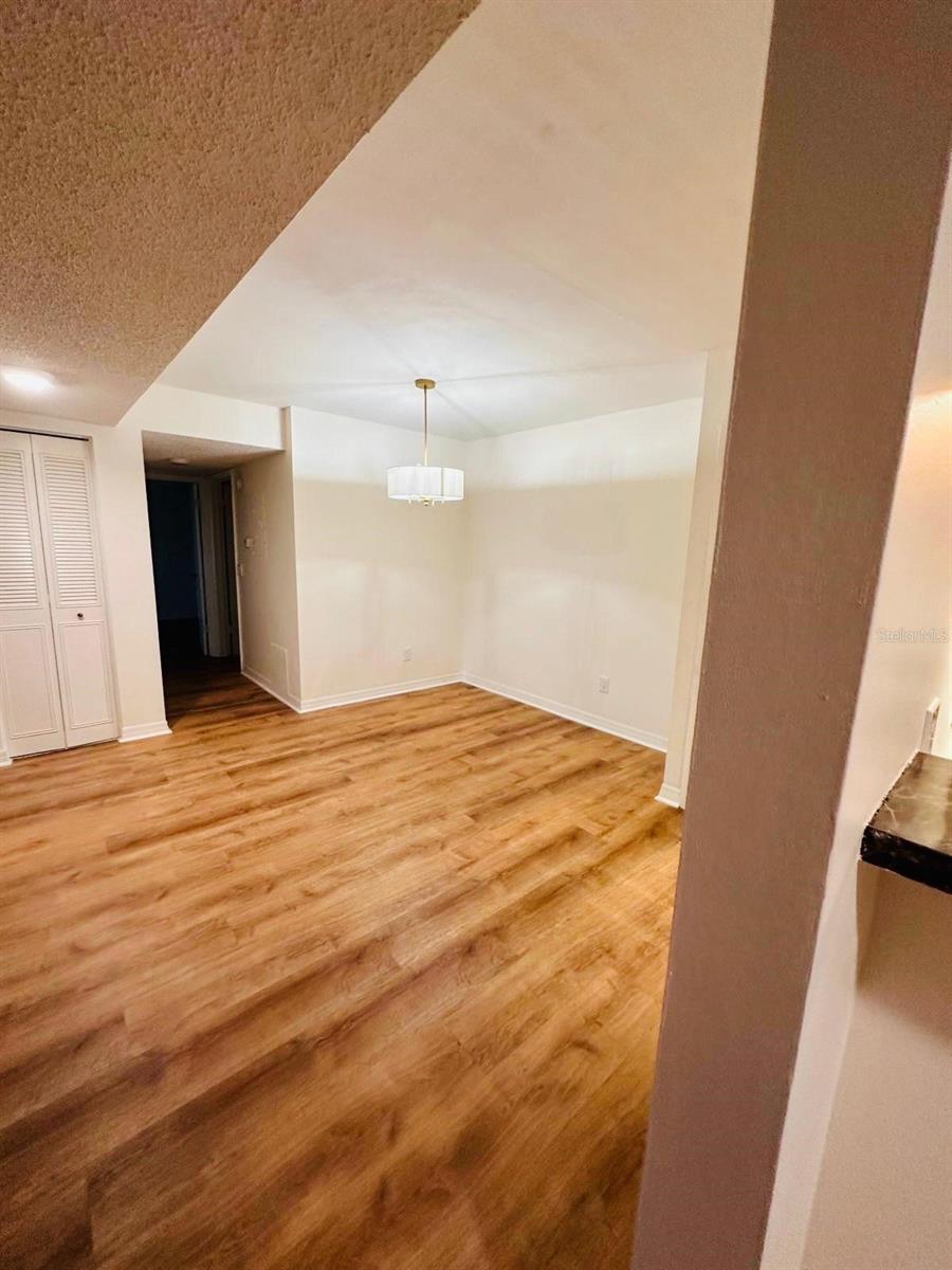 Image 16 of 24 For 4411 Shady Terrace Lane 107