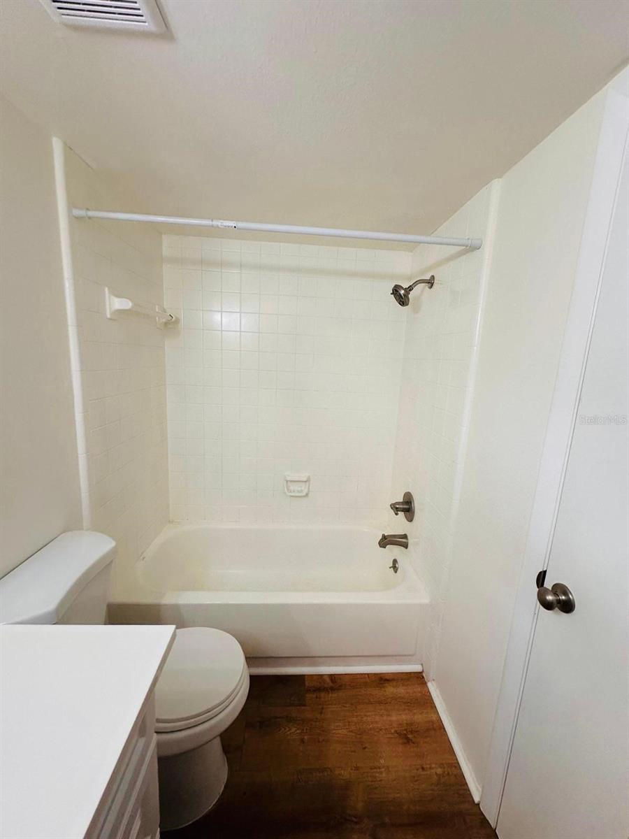 Image 21 of 24 For 4411 Shady Terrace Lane 107