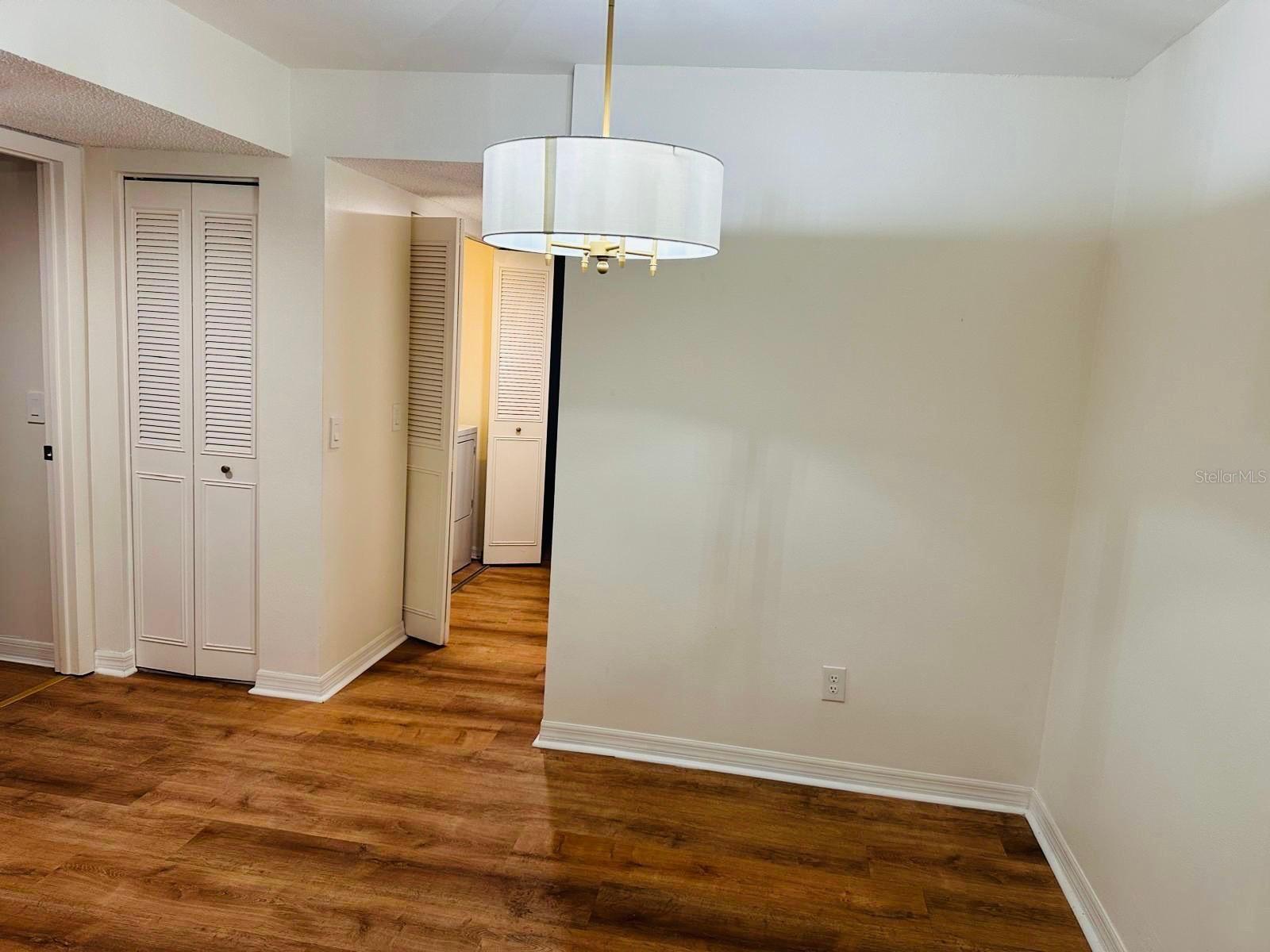 Image 8 of 24 For 4411 Shady Terrace Lane 107