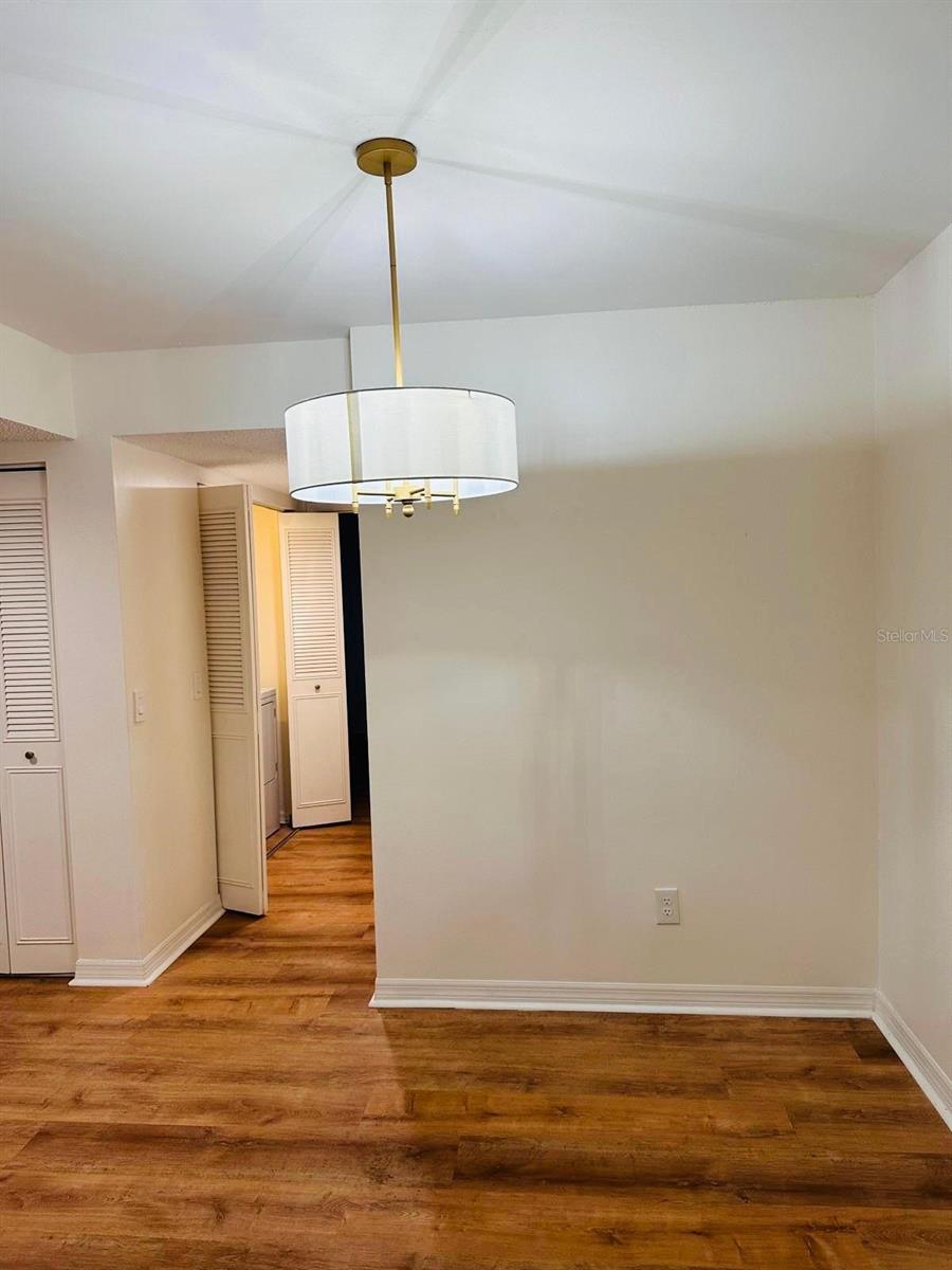 Image 9 of 24 For 4411 Shady Terrace Lane 107