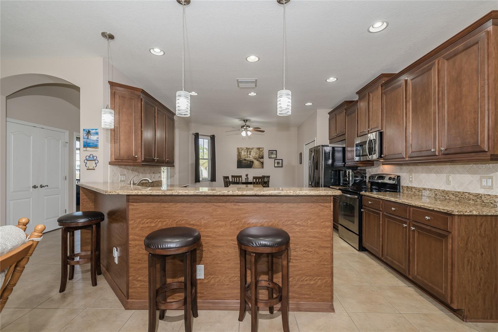 Image 7 of 73 For 29290 Grass Bunker Drive