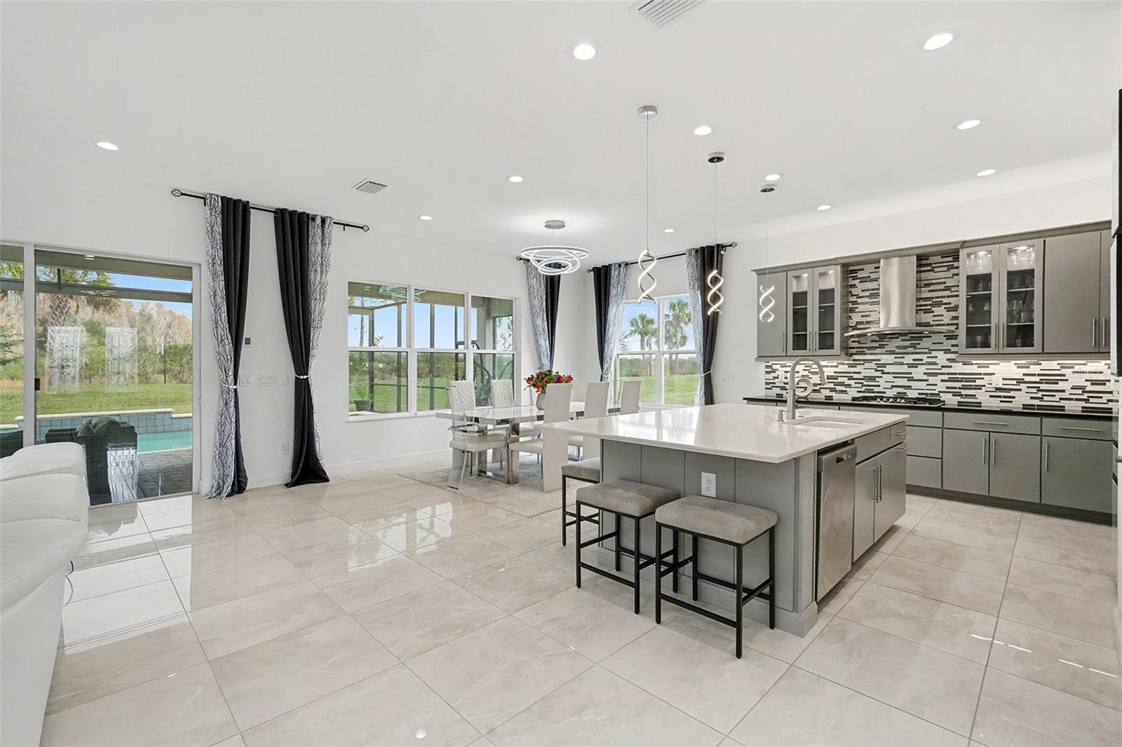 Image 7 of 41 For 32423 Rosewood Meadow Lane