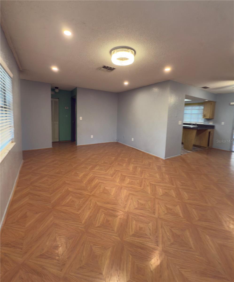 Image 8 of 26 For 7872 59th Street N