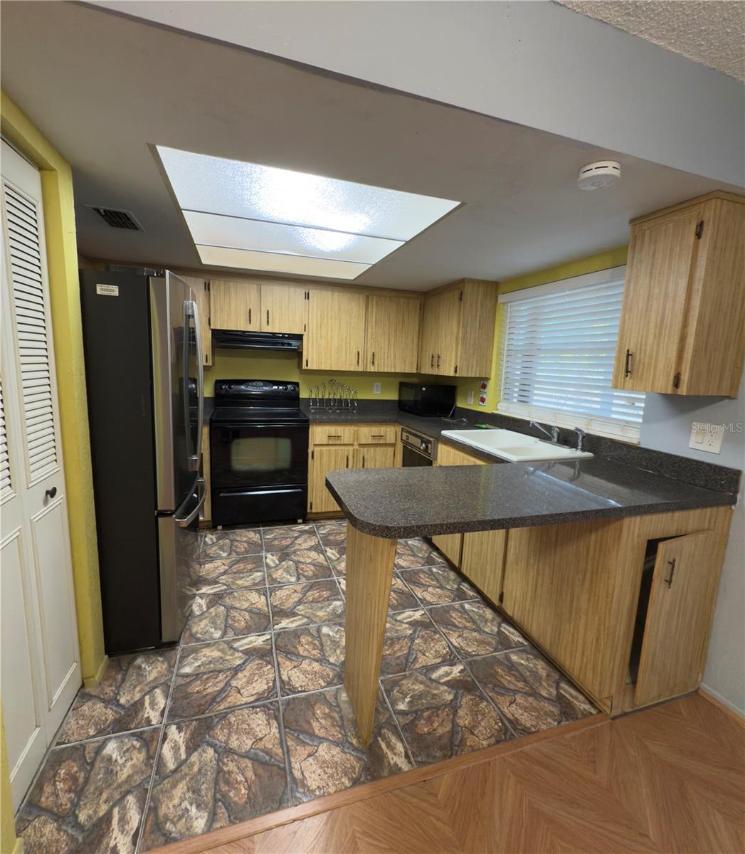 Image 9 of 26 For 7872 59th Street N