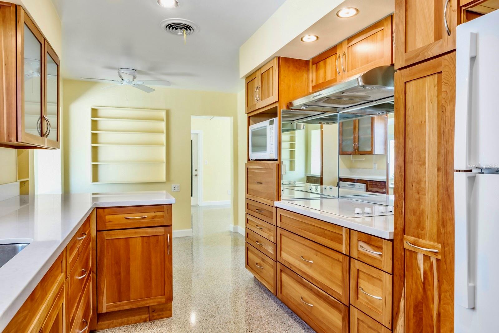 Image 14 of 42 For 4550 Plaza Way