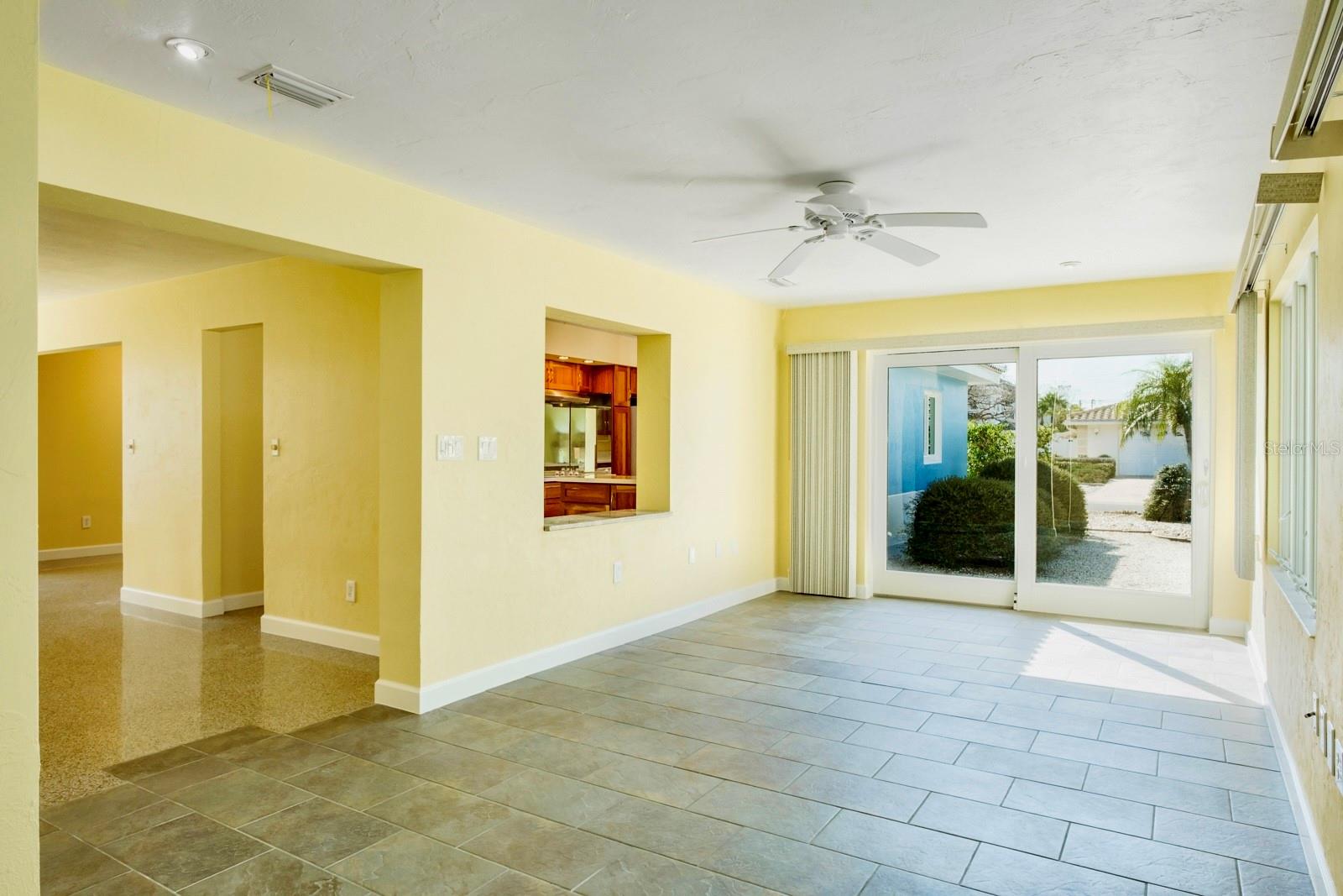 Image 25 of 42 For 4550 Plaza Way