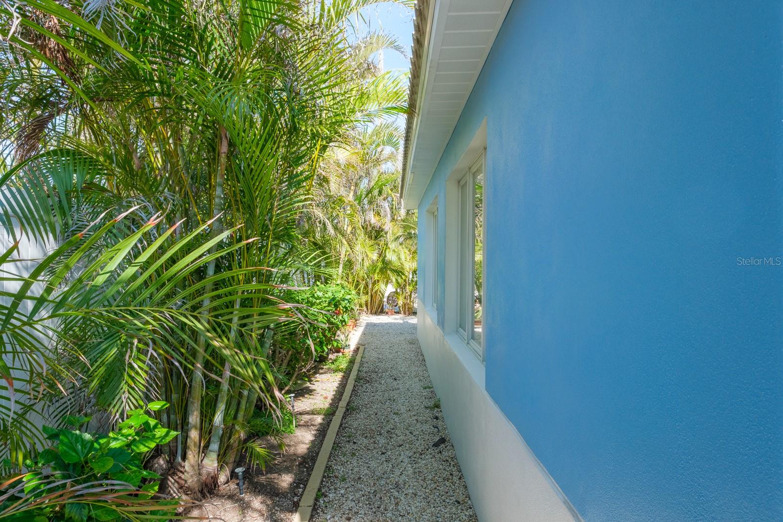 Image 28 of 42 For 4550 Plaza Way