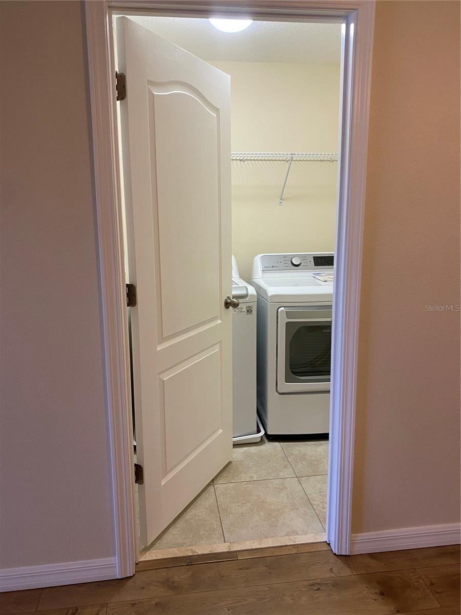 Image 27 of 31 For 12013 Greengate Drive