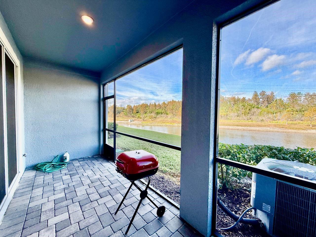 Listing photo id 31 for 8319 Wildflower Glen Avenue