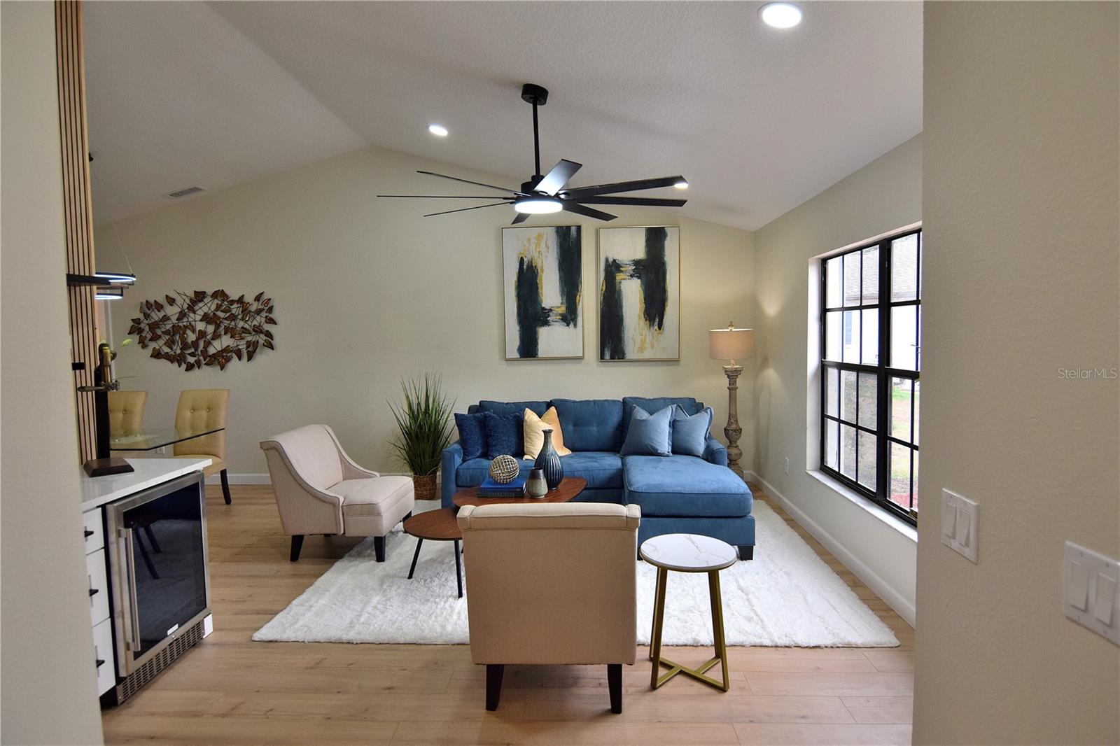 Image 10 of 31 For 4014 Treetop Circle