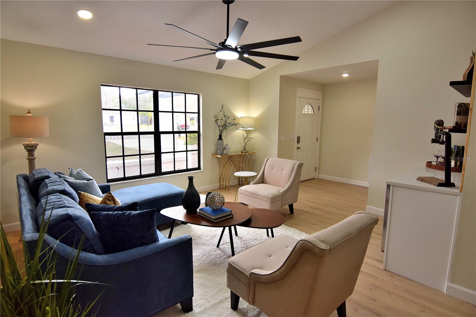 Image 13 of 31 For 4014 Treetop Circle