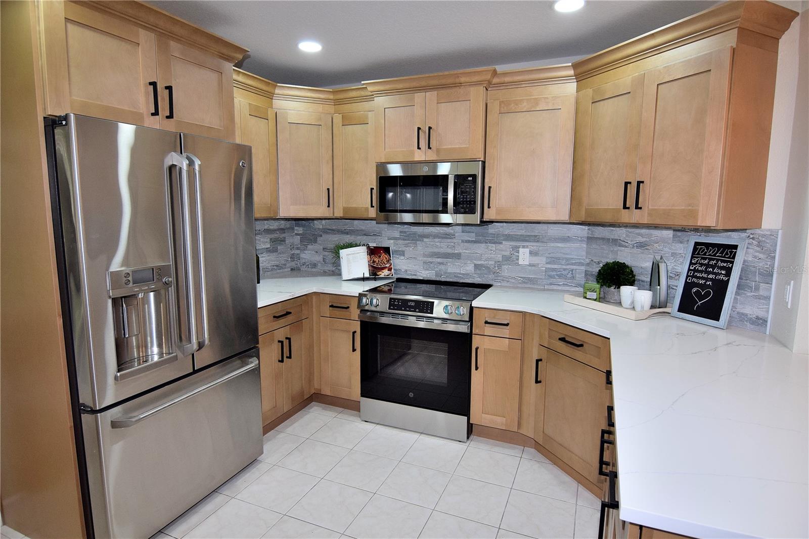 Image 5 of 31 For 4014 Treetop Circle