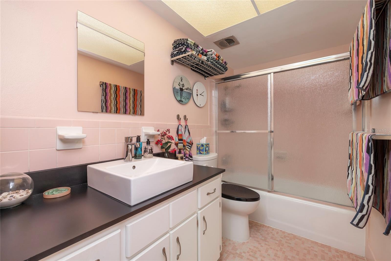 Image 10 of 34 For 500 Glennes Lane 202